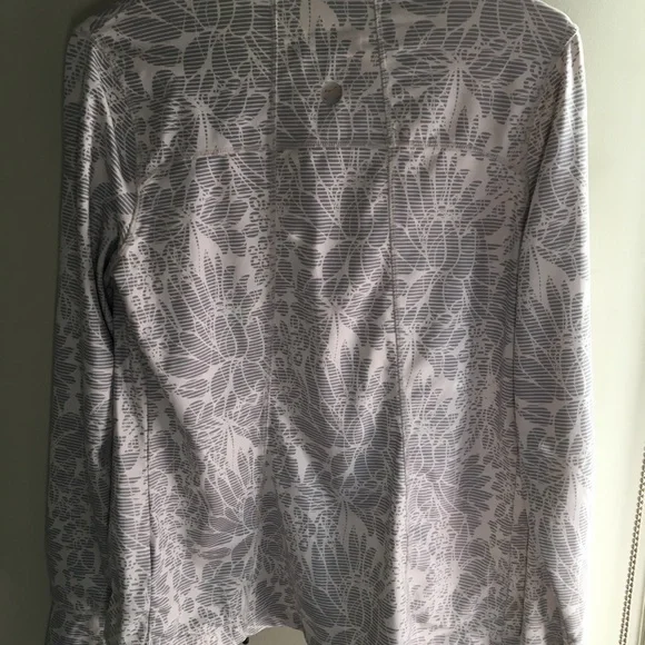 Women's Gray Patterned Jacket - Picture 2 of 6
